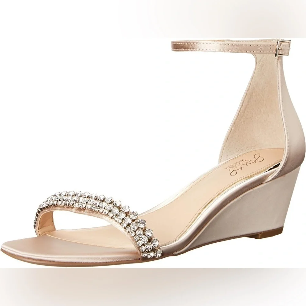 Badgley Mischka Lora Low Wedge Sandal - champagne satin - size 7